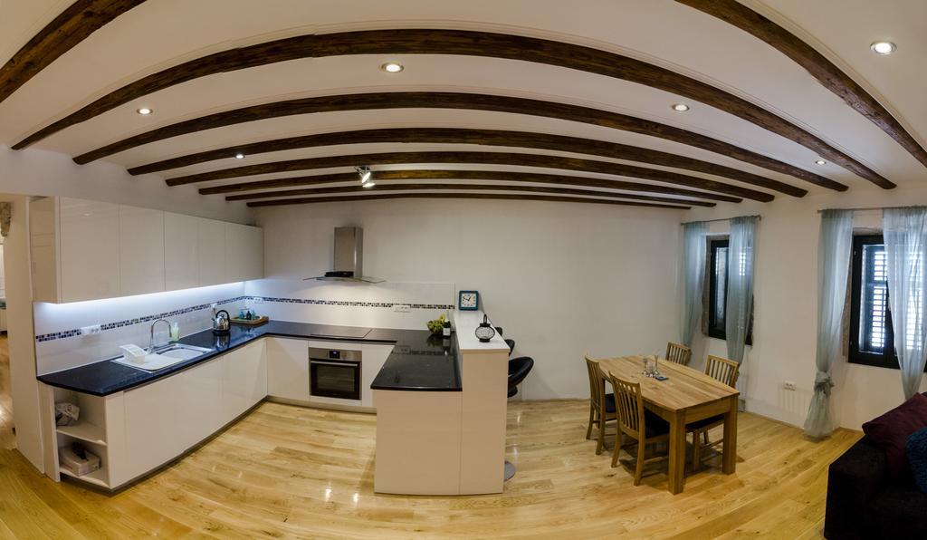 Apartment Sea View Ровінь Екстер'єр фото