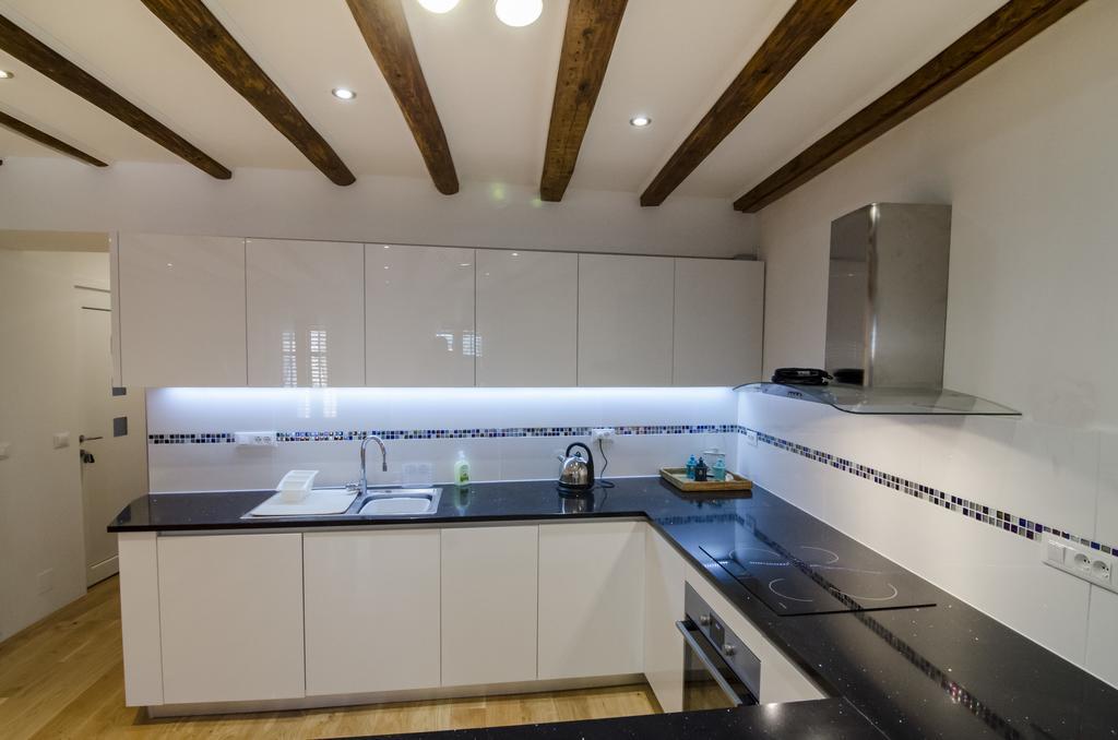Apartment Sea View Ровінь Екстер'єр фото